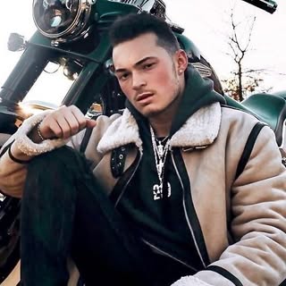 Lance Stewart’s Instagram Stats, Engagement & Profile Insights (@lance210)